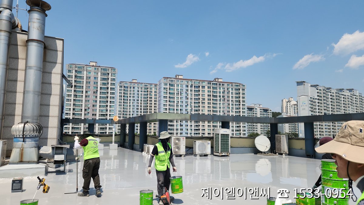용인 쇼핑몰 옥상 우레탄 2차 중도 도포